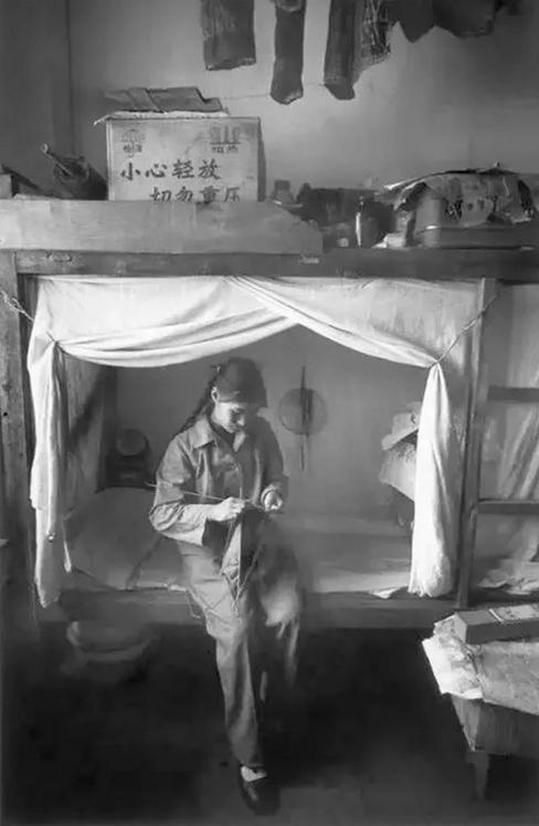 五四老照片致我们逝去的青春,80年代中国真实的50张老照片