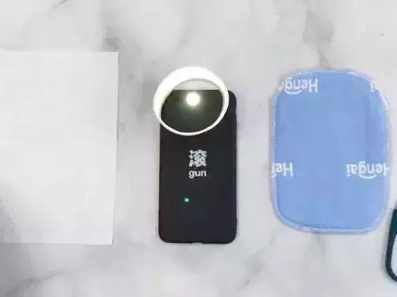 从床上吸出来的白色粉末是螨虫吗,生活窍门床单上的螨虫放大1000倍