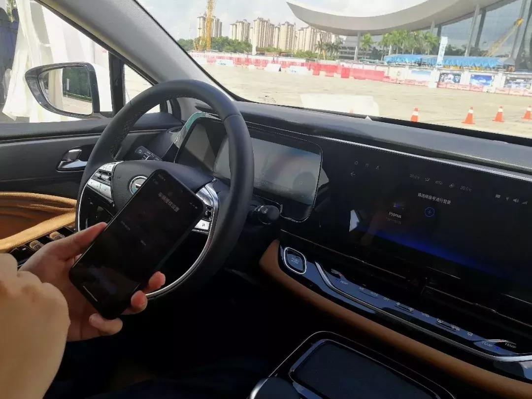 百公里耗电量大概在15-18kwh之间,百公里耗电量13kwh是多少钱一公里