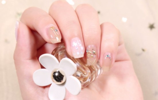 晕染美甲教程视频,晕染美甲教程最新