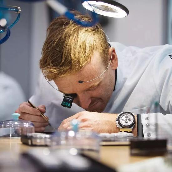 为什么二手表能保值,为什么二手表价格这么高