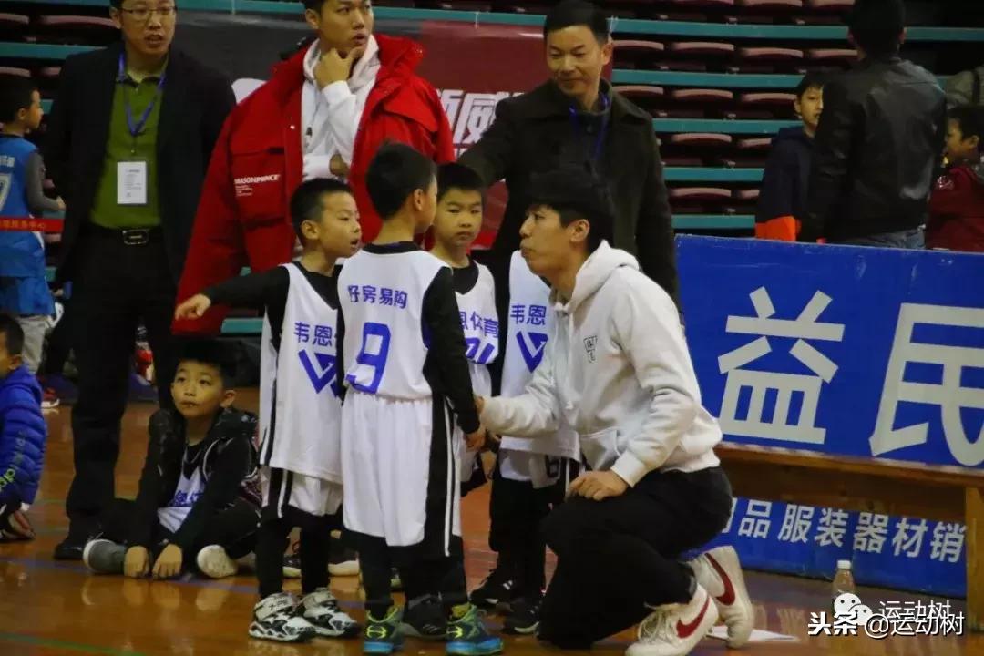 中国篮球名宿走进学校,中国篮球名宿26分