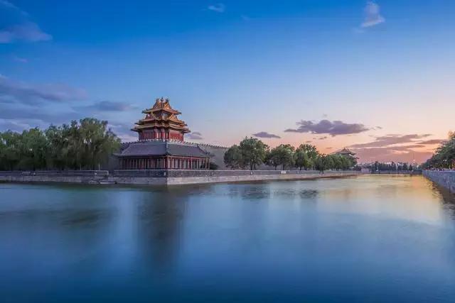 诗句唯美且有深意8句,有古今哲理的诗句