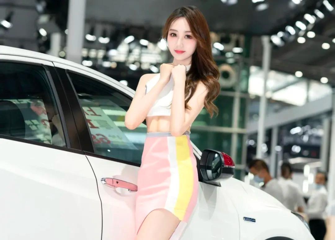 2019中国南京车展最美车模,第十四届南京国际车展车模