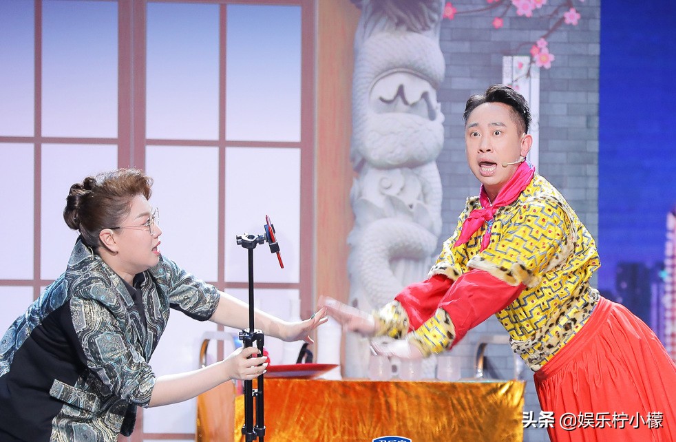 欢乐喜剧人白凯南晋级惹争议，核心包袱抄袭德云社，郭德纲很无奈