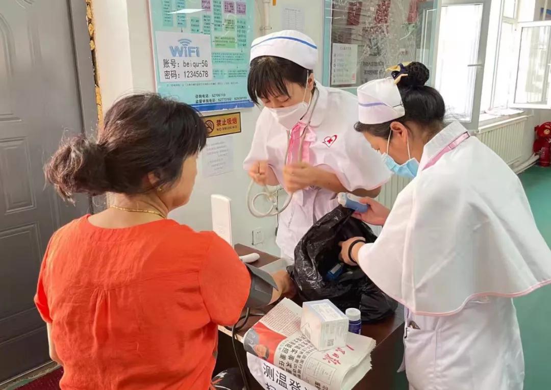 关爱健康公益报道,关爱市民健康义诊活动