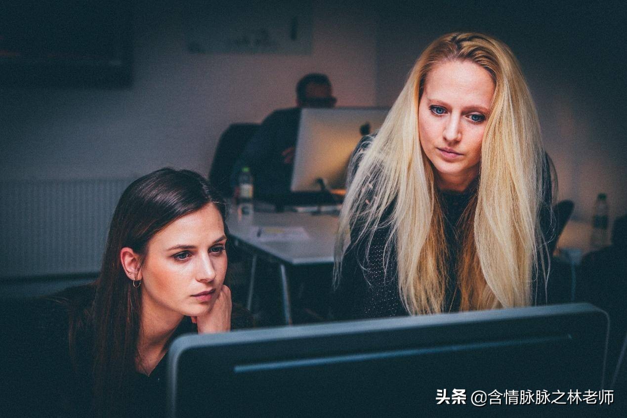 办公用显示器怎么选购看哪些参数,桌面办公选27寸还是32寸显示器