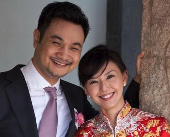 孙燕姿惊艳写真照,孙燕姿海边冲浪