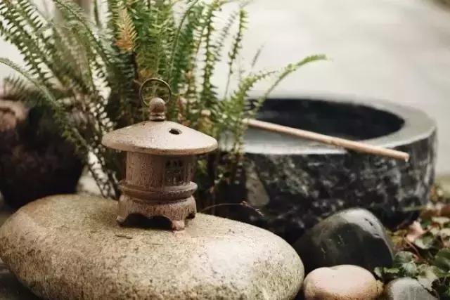 90后小伙花100万造房子,90后小伙花几千元装修500个平方