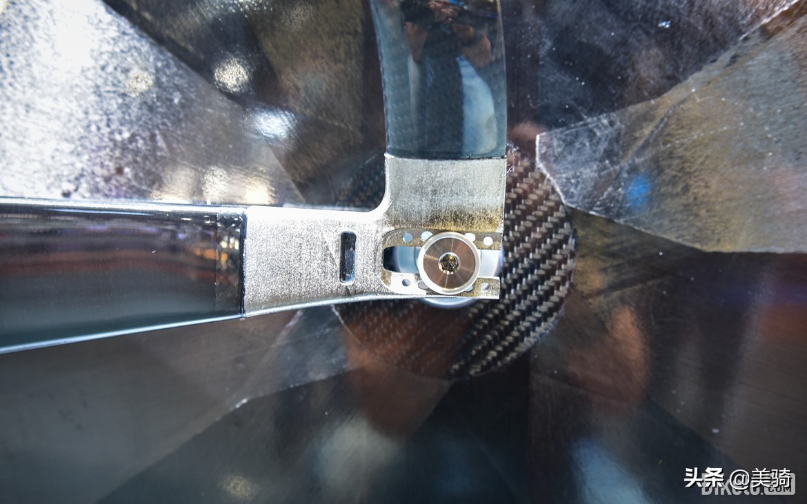 超贵的新世代场地车HopeXLotusHB.T国内首秀