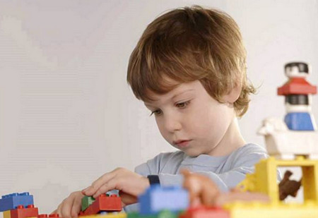 六岁小孩注意力不集中有什么办法,6岁孩子注意力严重不集中怎么办