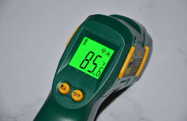 红外测温仪sata03031怎么使用,sata红外测温仪怎么用