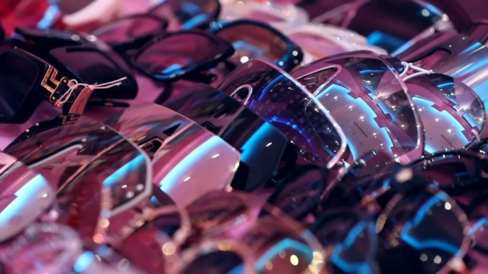 香奈儿磨刀、爱马仕砌墙,J姐的衣帽间戏可真多