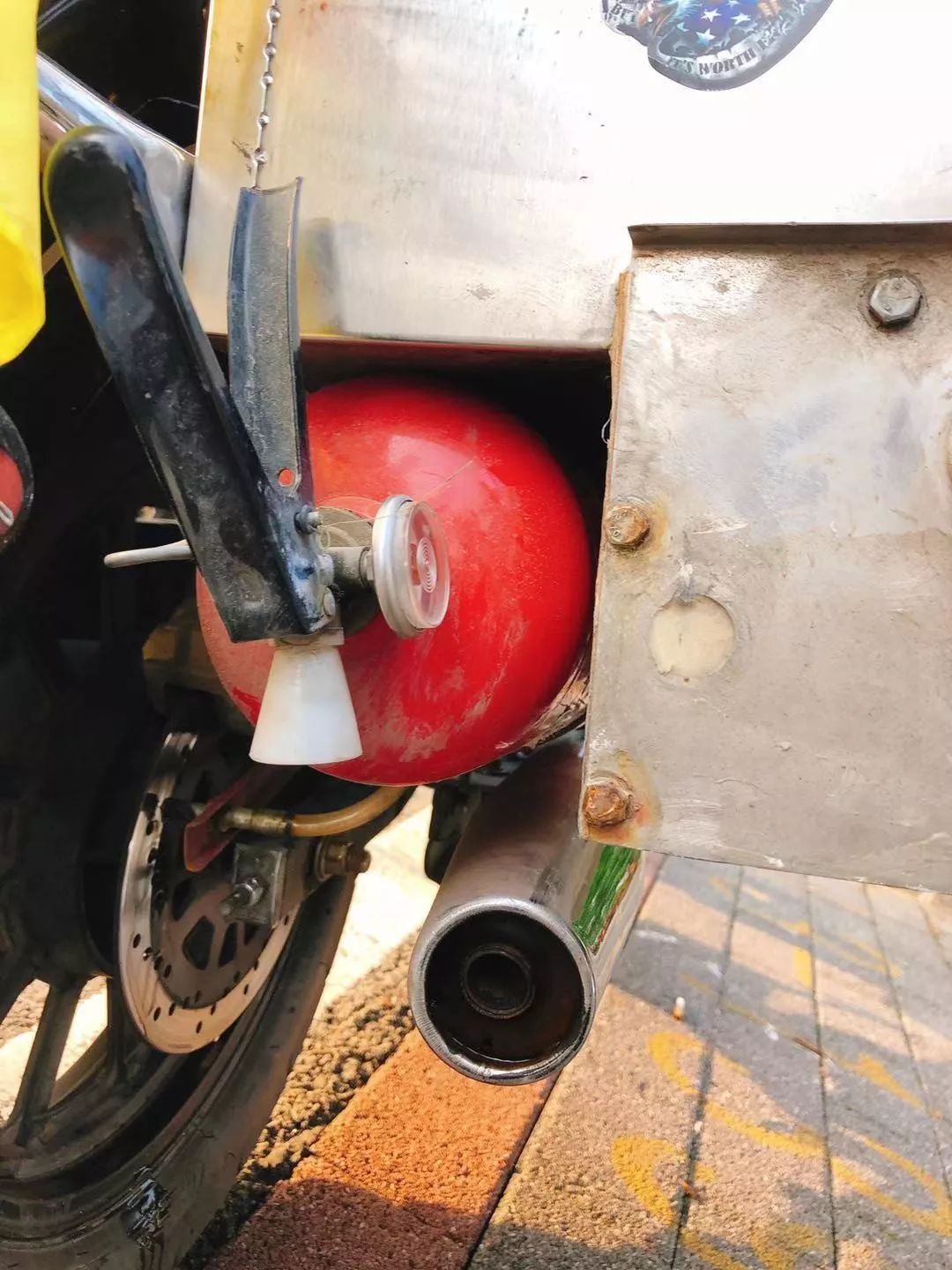 长途摩旅没有加油站怎么办,摩旅加油的正确方法