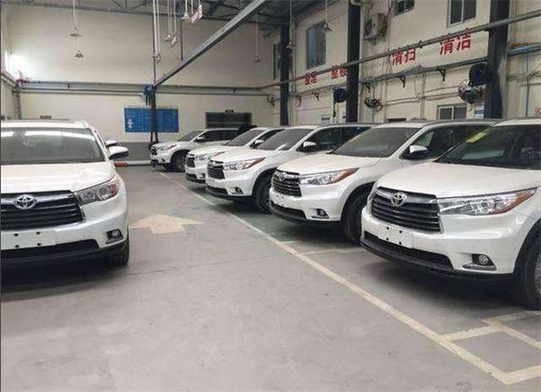 朋友说32万买了一辆宝马X1,喝多了才说出实情:当时买的就10万