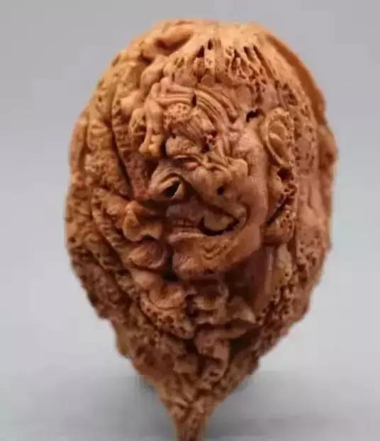 桃核金蟾的雕刻方法,手工雕刻桃核刀全套