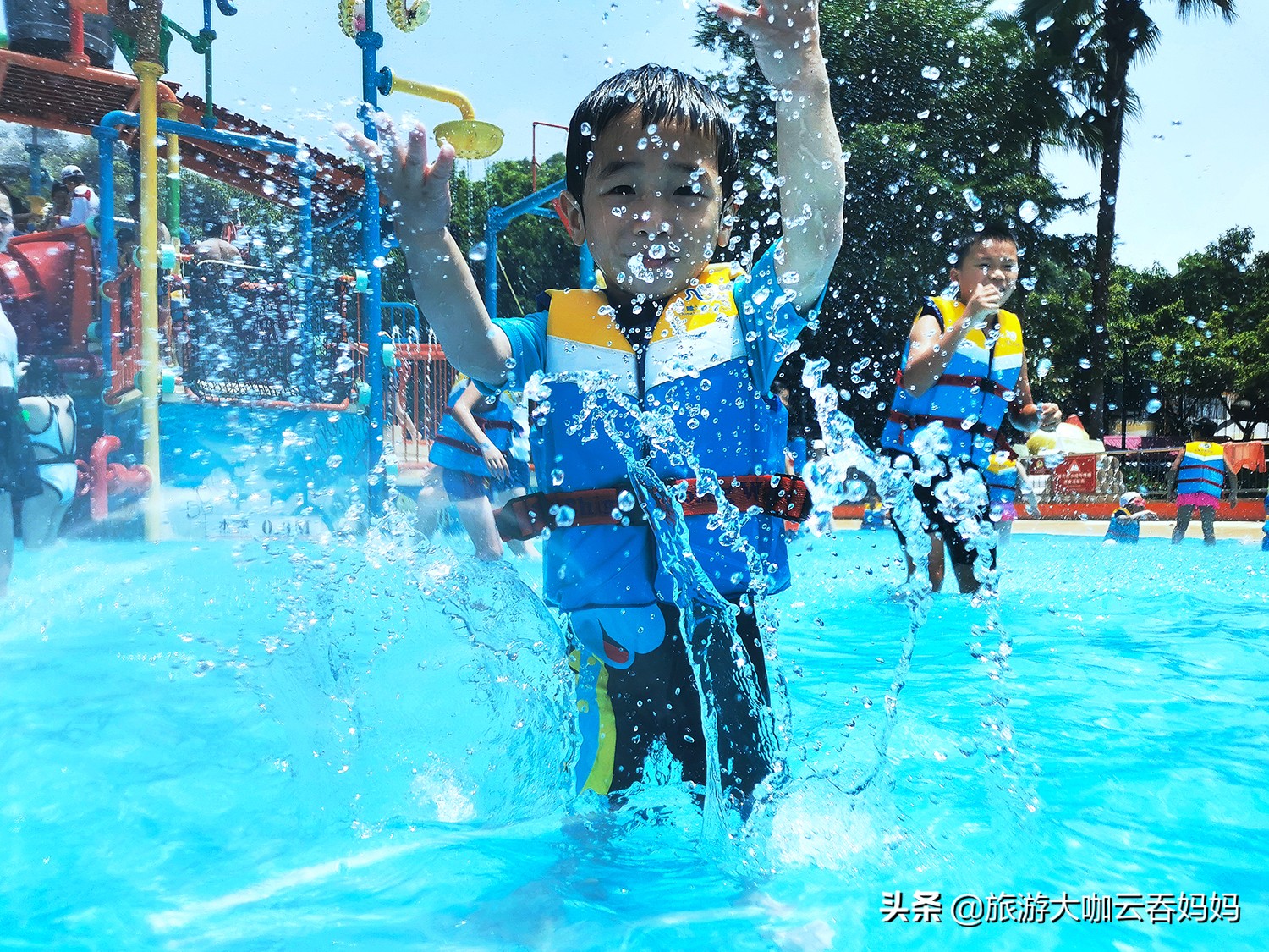 长隆野生动物世界侏罗纪森林视频,长隆野生动物园蛇馆与侏罗纪馆