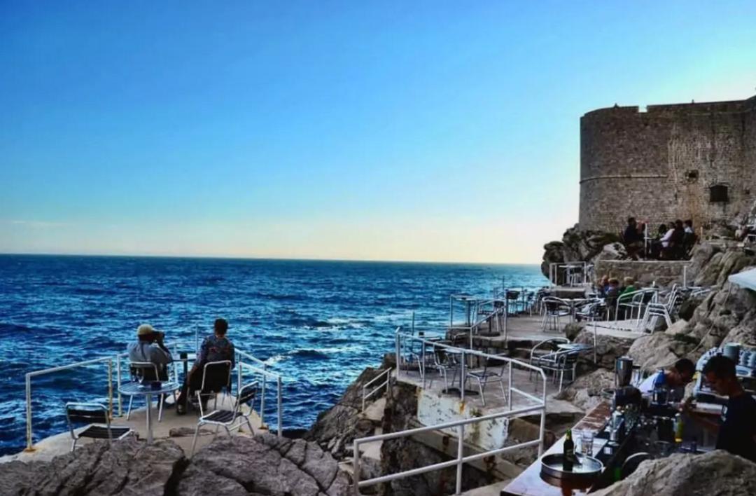 世界四大特色酒吧,世界各地的酒吧风格