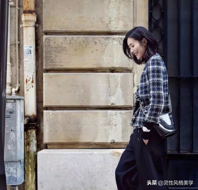 八字刘海锁骨发今年最新款发型,2022流行发型八字刘海减龄锁骨发