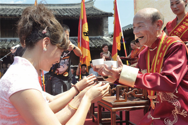 敬茶礼仪教学泡茶方法,敬茶礼仪视频教程