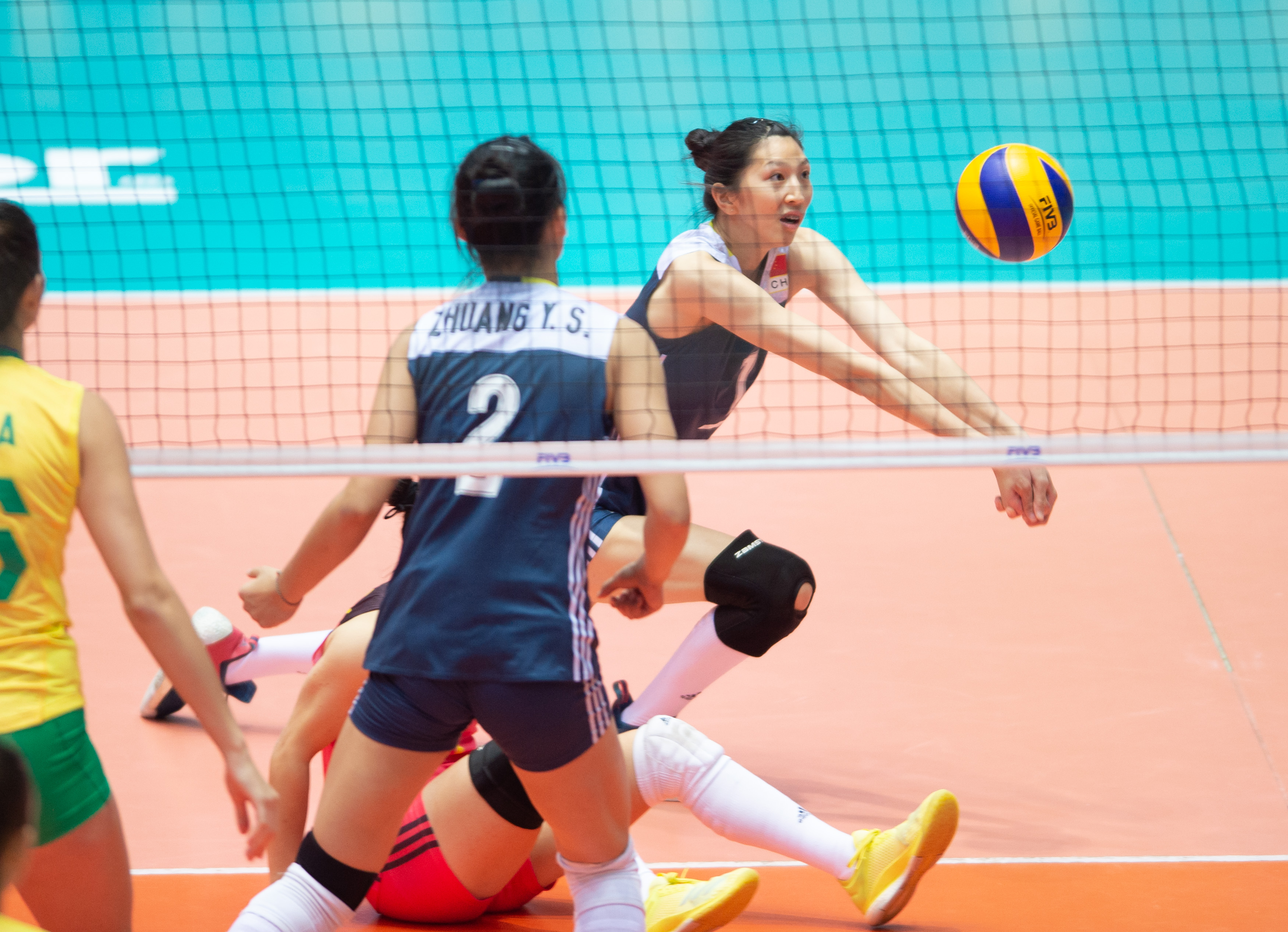 中国女排u21对巴西回放完整视频,中国u21女排3:2巴西个人得分