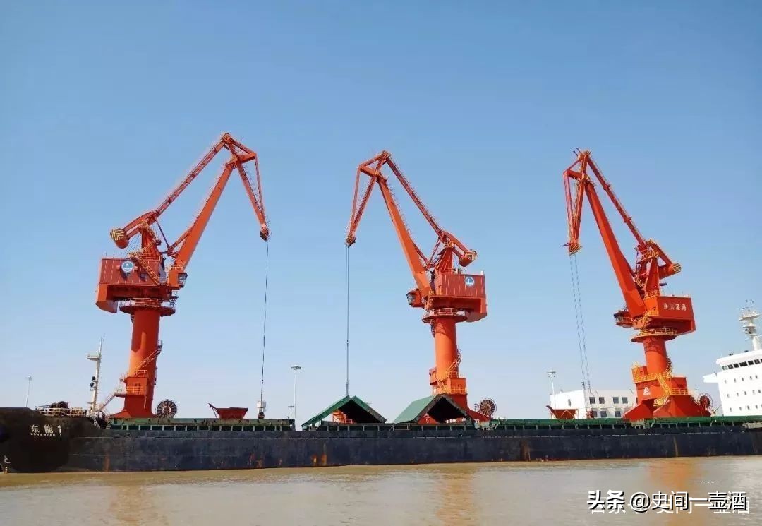 江苏连云港市灌云县伊山大佛,伊山大佛是亚洲最大的坐佛