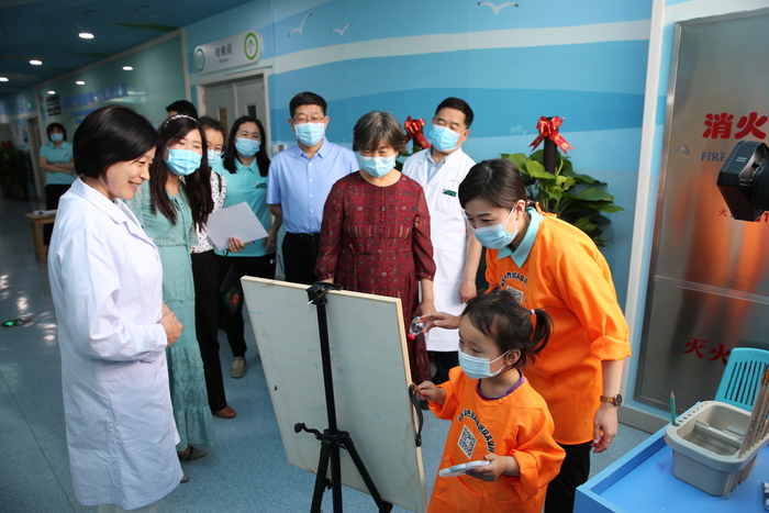 山东大学齐鲁儿童医院开展六一“勠力同心共抗疫情”献爱心活动