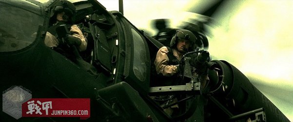 美国黑鹰战机坠落视频,黑鹰坠落最震撼视频