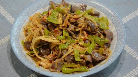 炒鸡胗子之前要不要焯水,炒鸡胗前需要焯水吗