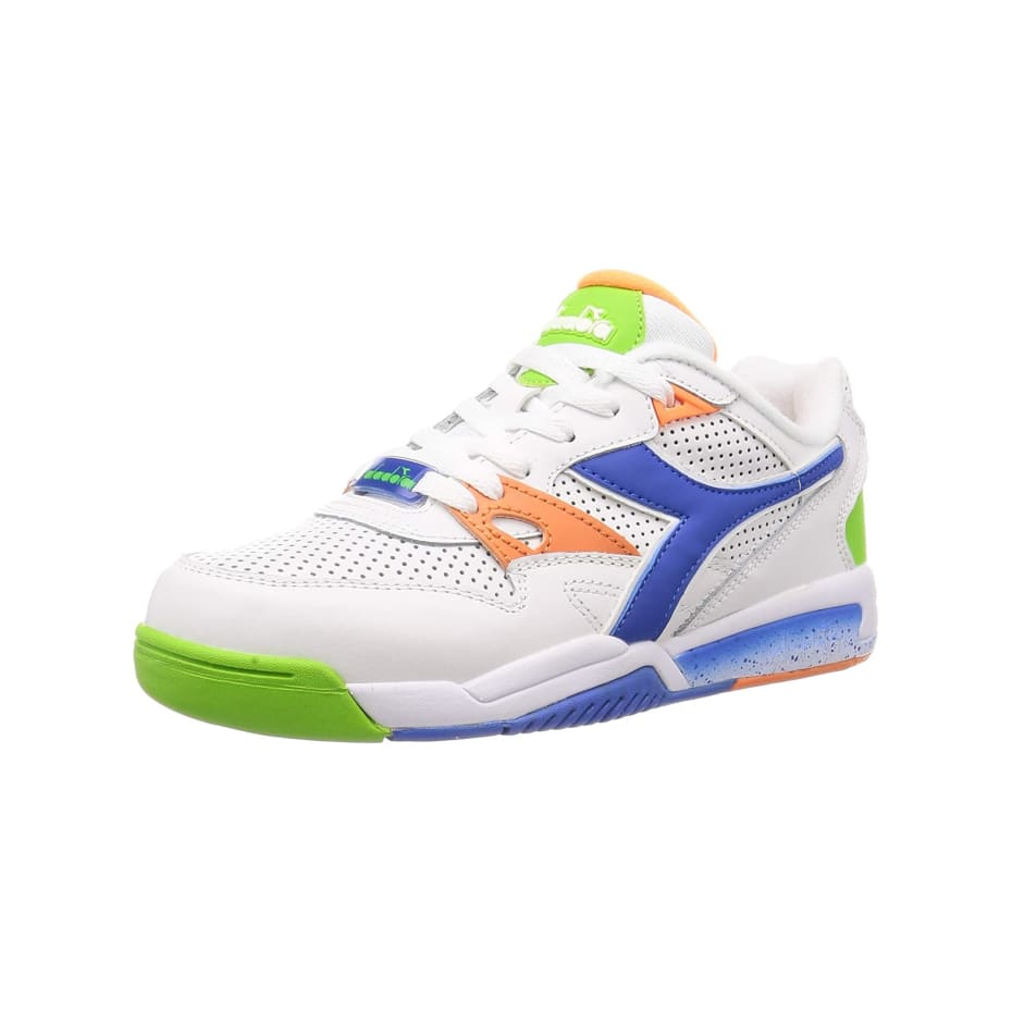 eightmonkeys品牌运动鞋男,脚肥的女生适合哪个品牌的运动鞋