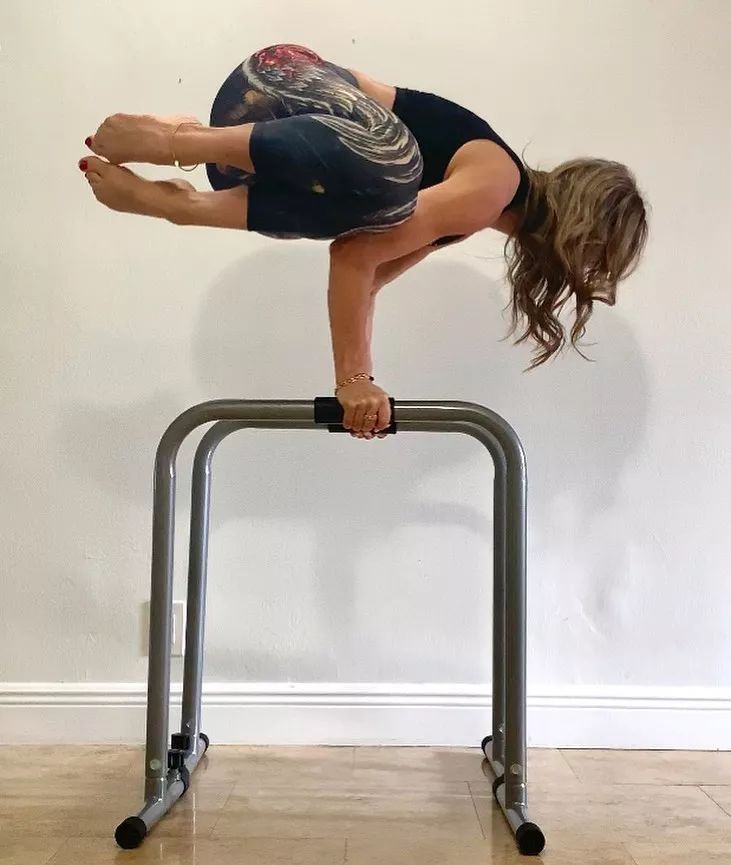 跟着波姐练习瑜伽，让你拥有让人艳羡的绝美身姿