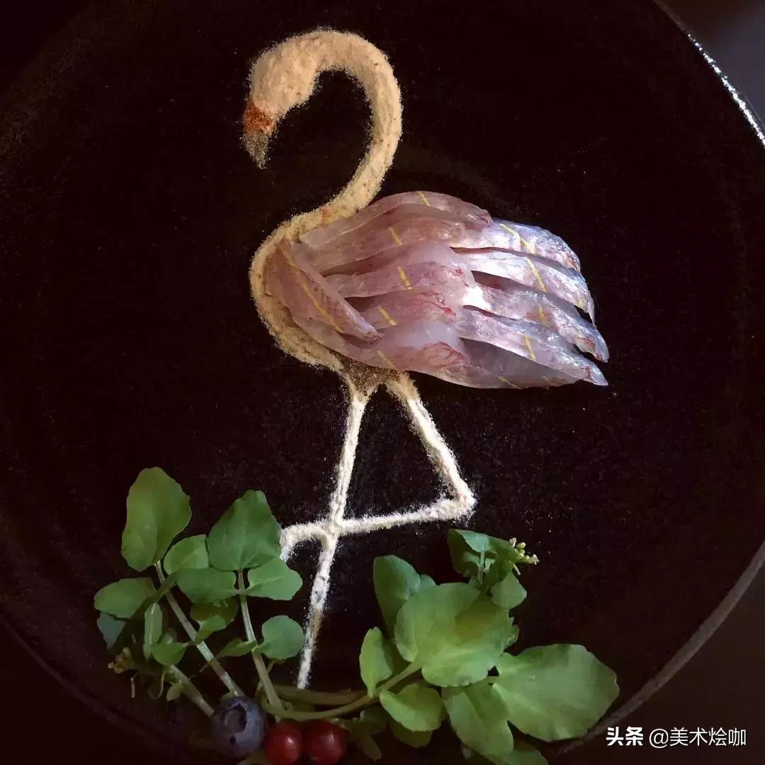 这是家里有矿吗,用三文鱼作画也能美到爆