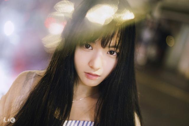 小说：大人物濒死，小伙却一招治好，立马得到了十亿的别墅