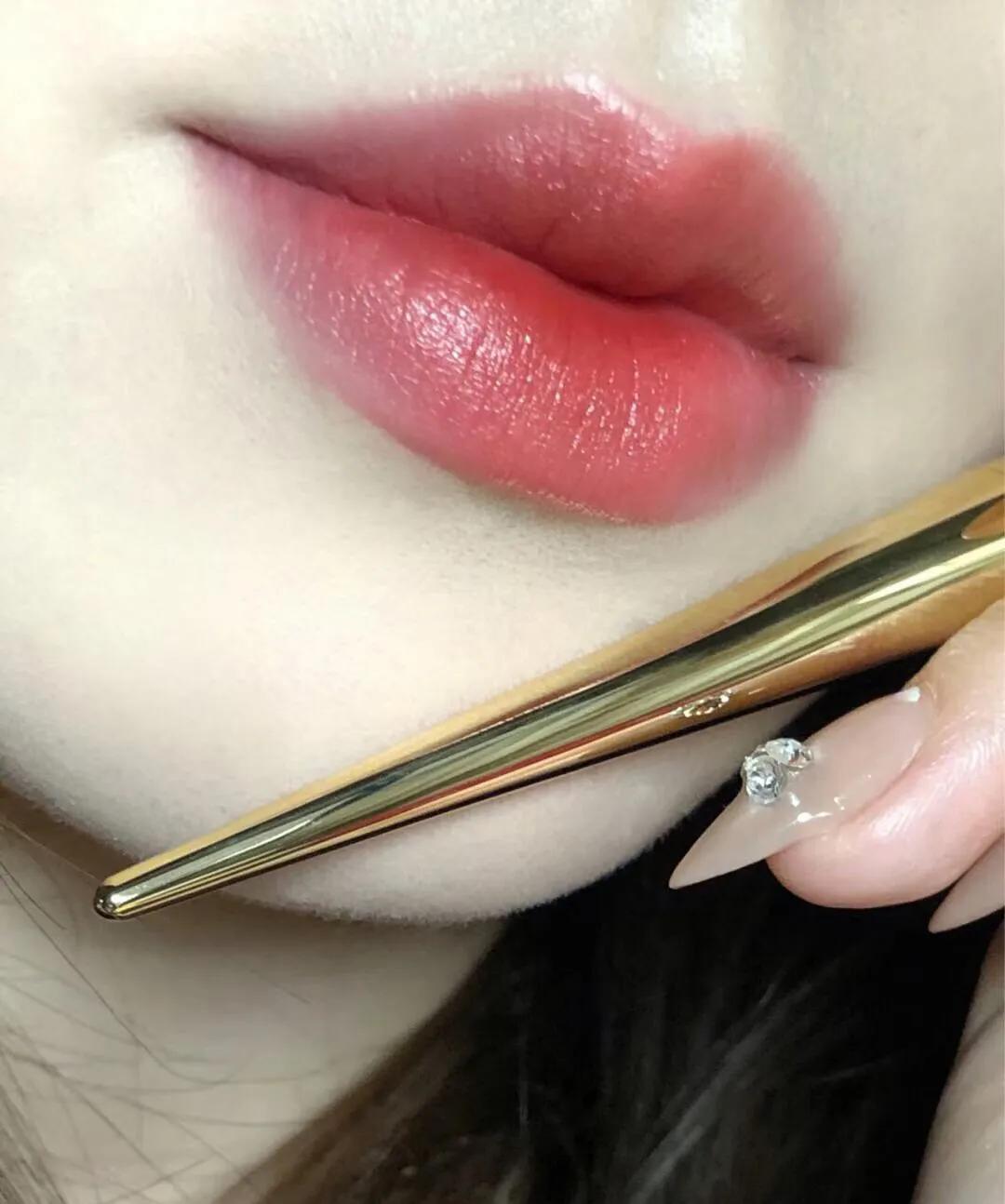 秋冬用什么口红唇釉,今年秋冬显白的口红