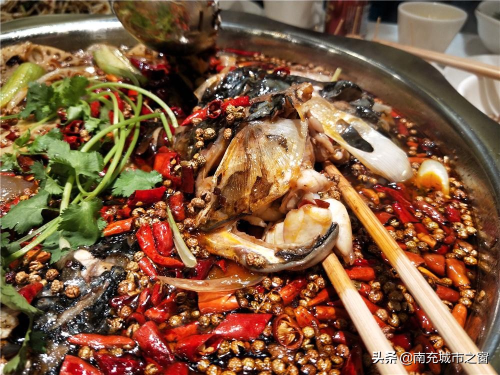 南充嘉陵九味美蛙鱼头,南充吃美蛙