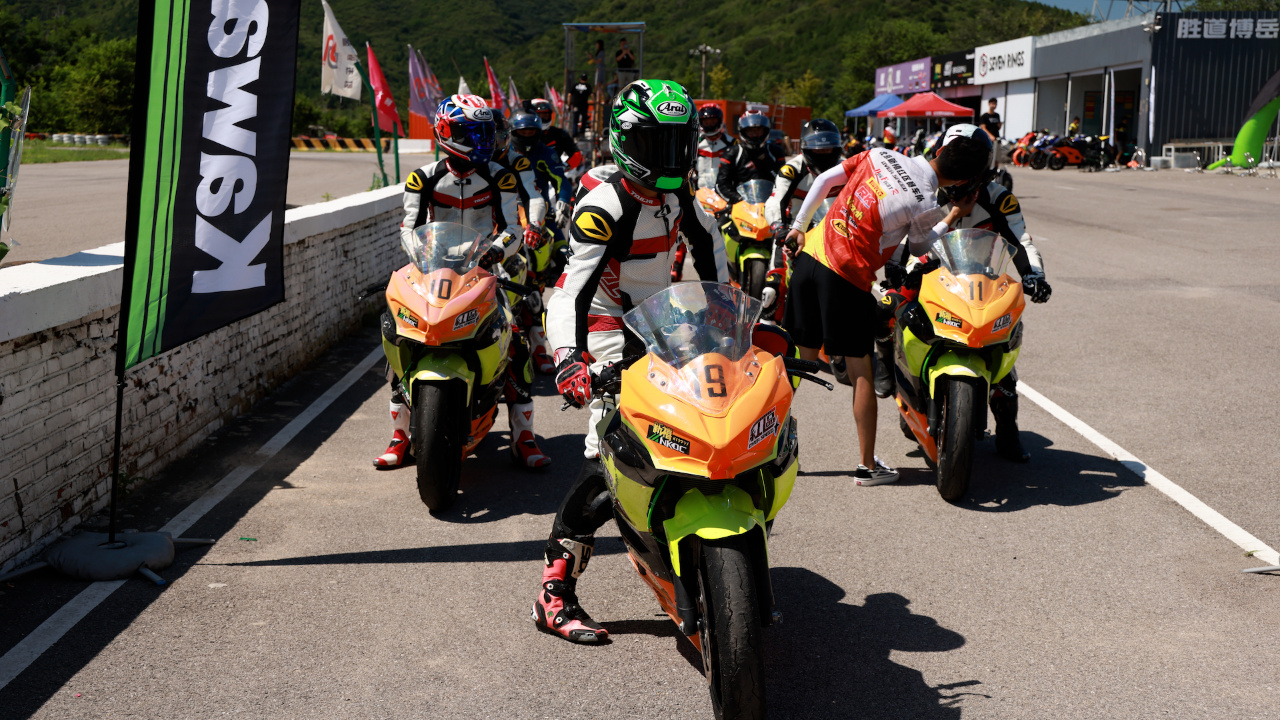 不磨膝压弯技巧视频教程,新手磨膝用哪一种护膝