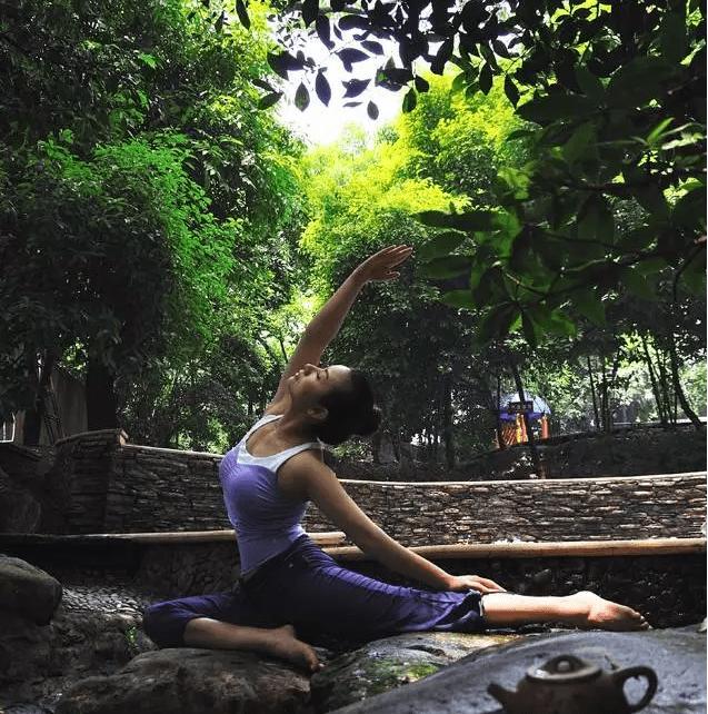 看峨眉山雪泡温泉的地方有哪些,峨眉山泡温泉旅游攻略