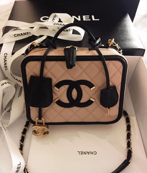 香奈儿chanel老佛爷发展史,chanel中古包法式复古风