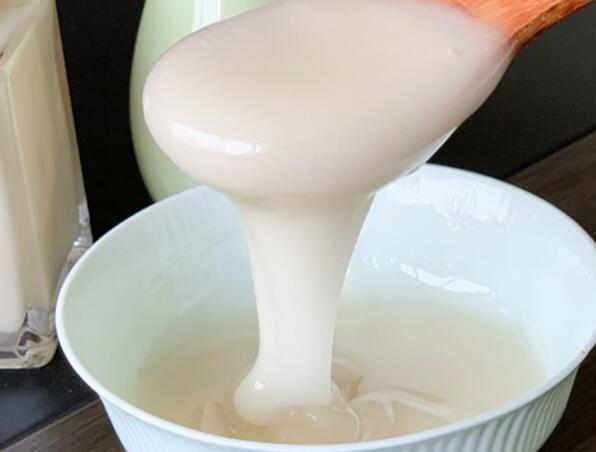 蜂蜜结块硬硬的是真蜂蜜吗,怎样判断蜂蜜是假蜂蜜还是真蜂蜜