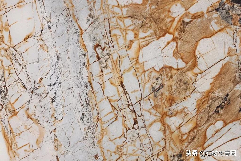 瓷砖一直靠模仿天然石材抢占市场，然而，石材从未被超越