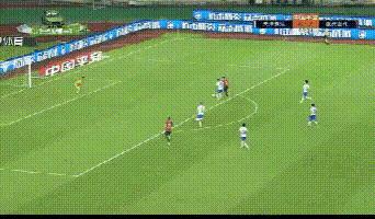 中超后卫连续三次停球,中超足球接球失误视频