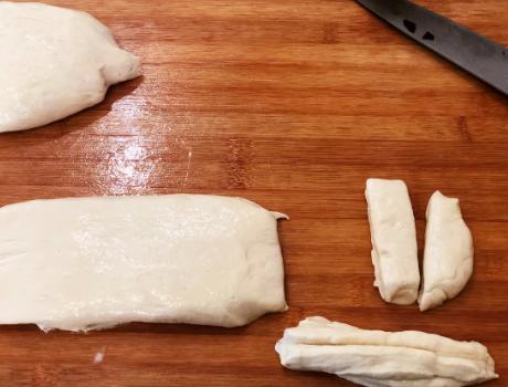 怎样炸油条又软又蓬松国宴油条,炸油条的技巧和配方酥脆