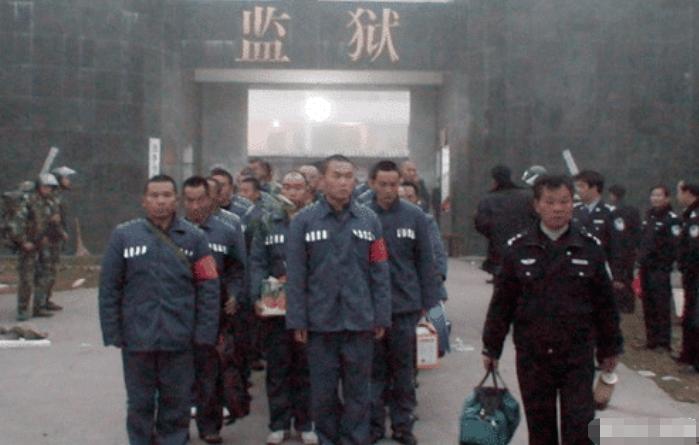 死刑缓期2年执行要具备哪些条件,死刑缓期执行两年执行是什么意思