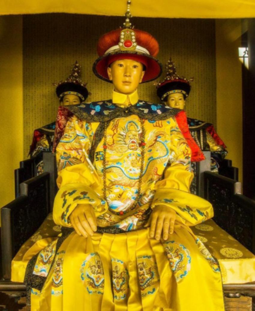 历史上的同治之死,谁该为了清朝灭亡负责