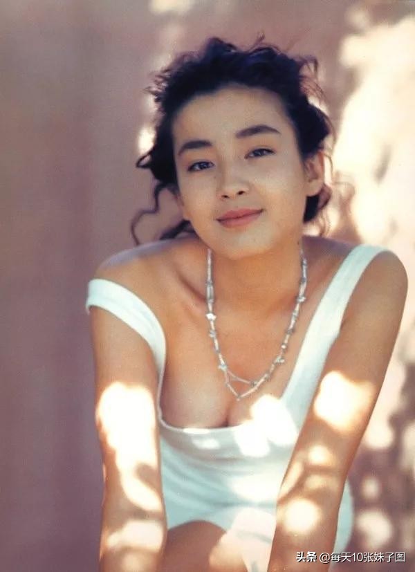 筱山纪信山口百惠写真集,宫泽理惠与筱山纪信参加综艺