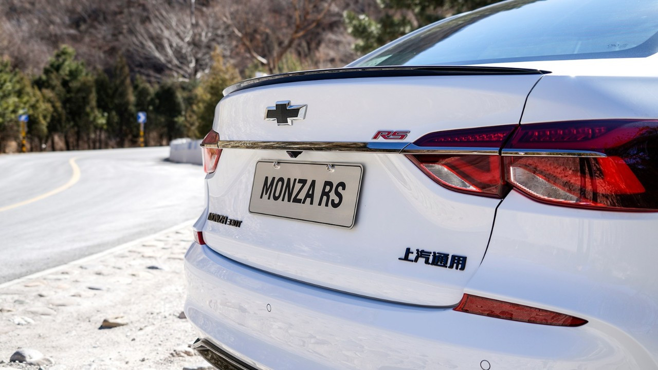 雪佛兰全新科鲁兹rs赛道动态表现,雪佛兰科鲁泽rs三缸车能不能买