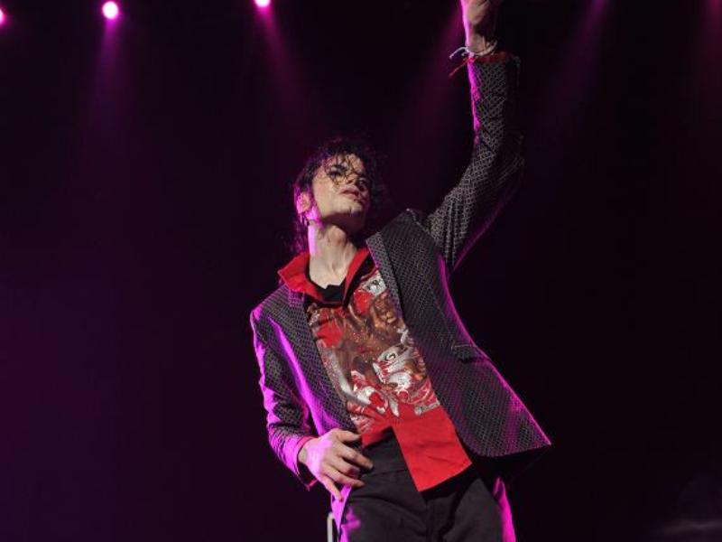 迈克尔杰克逊和张杰合作过吗,张杰和迈克尔杰克逊谁更厉害