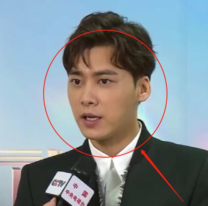 湖南卫视跨年李易峰王一博,金鹰奖李易峰王一博