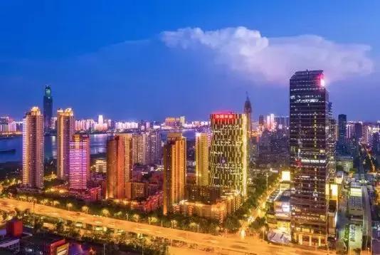 好吃又好玩的灯,江岸区风景好的餐厅