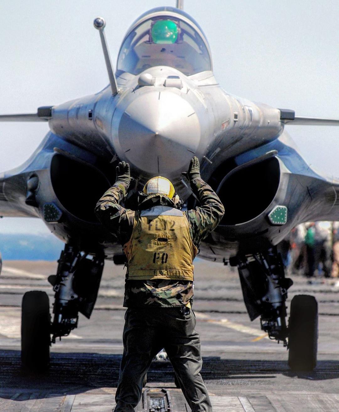 达索阵风战斗机vs布加迪,法国达索阵风